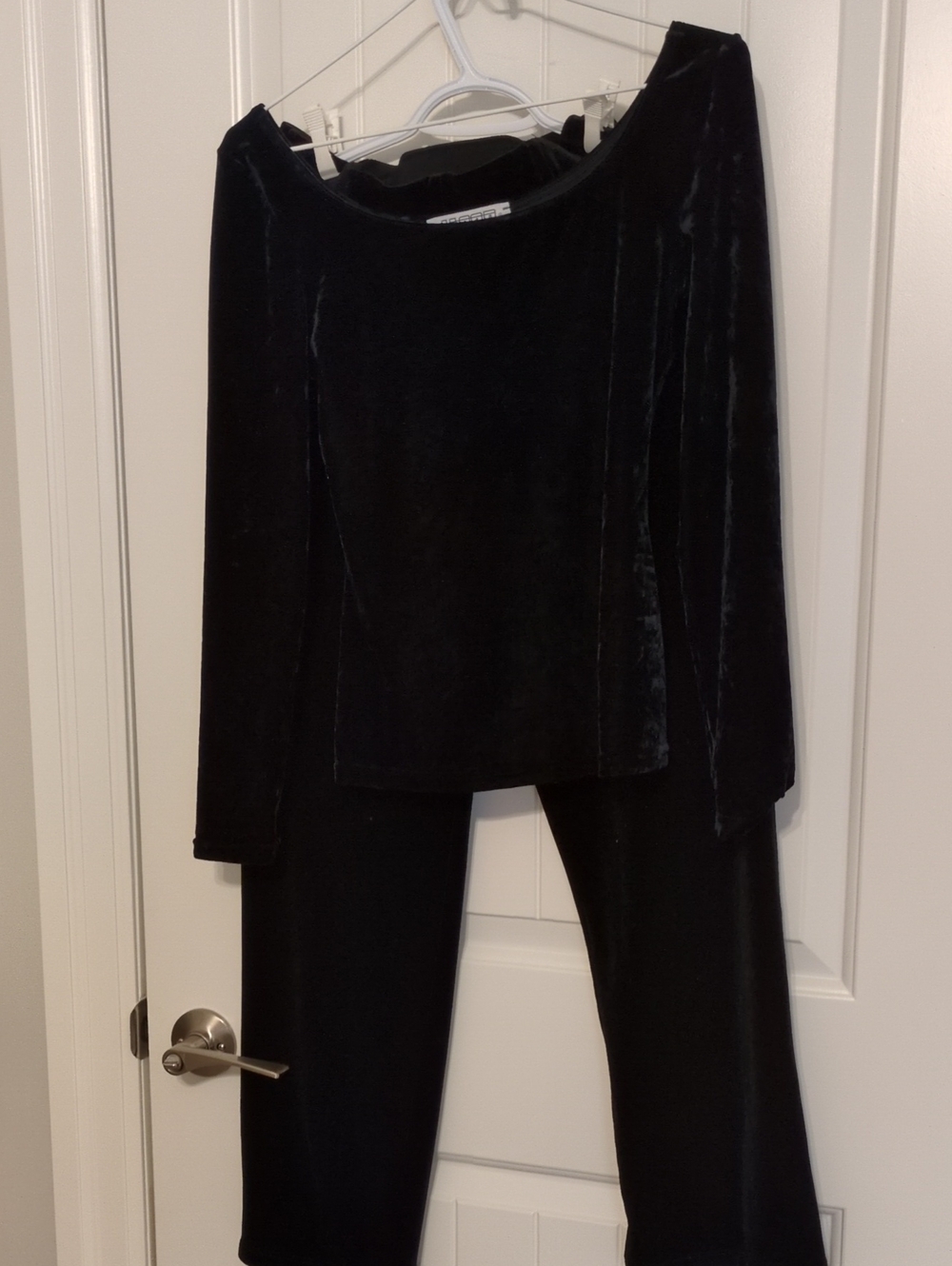 Jacob Black Velvet Top And Pants Set